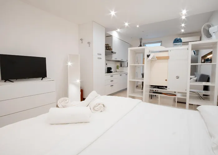 Al Rogadeo Apartment